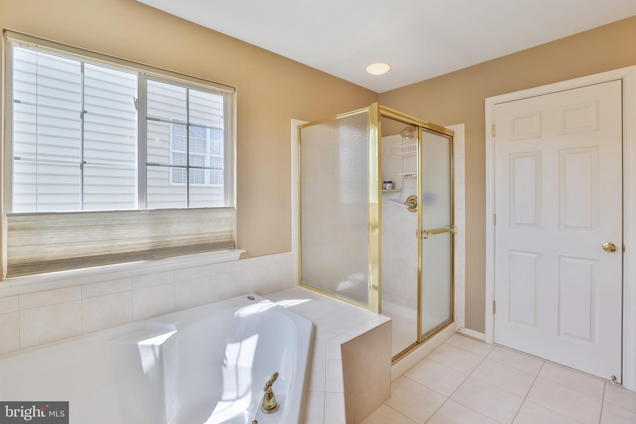 434 E LOUDOUN VALLEY DRIVE