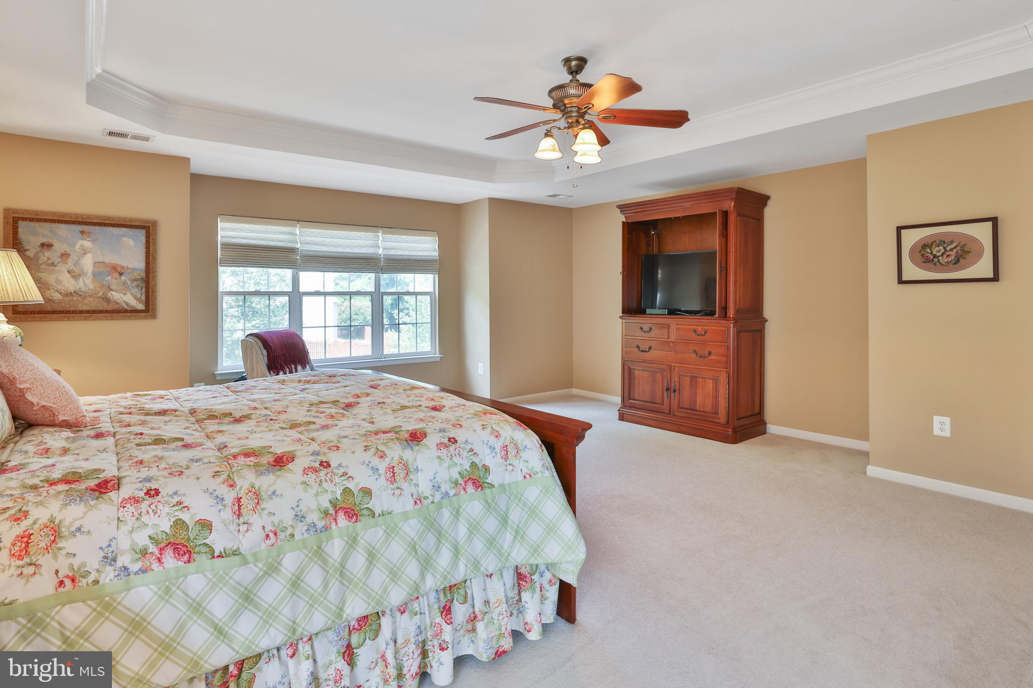434 E LOUDOUN VALLEY DRIVE