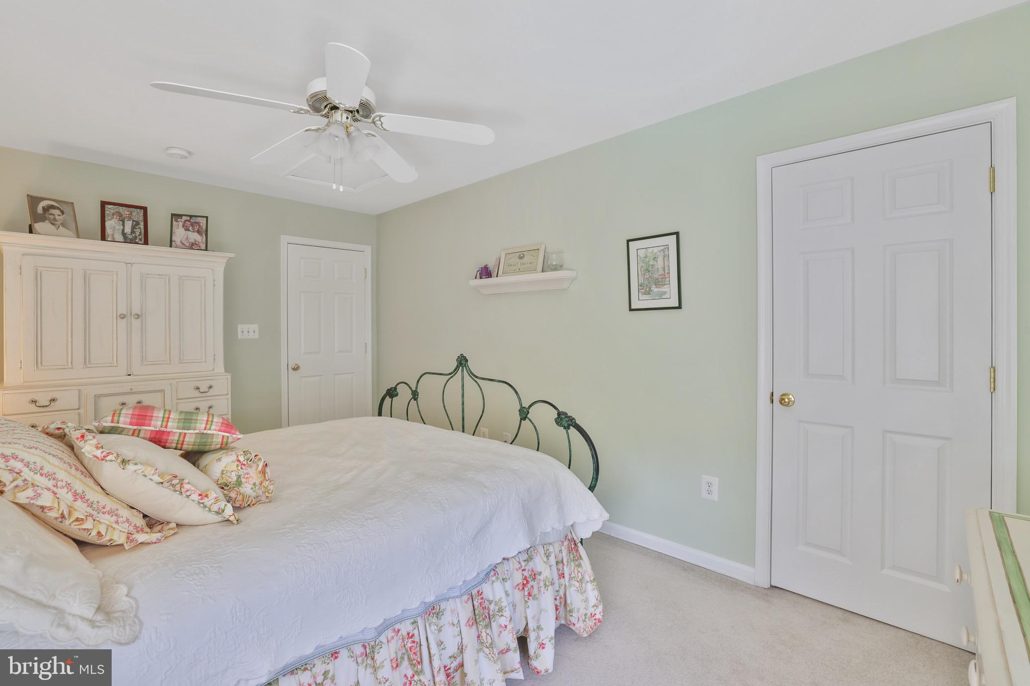 434 E LOUDOUN VALLEY DRIVE
