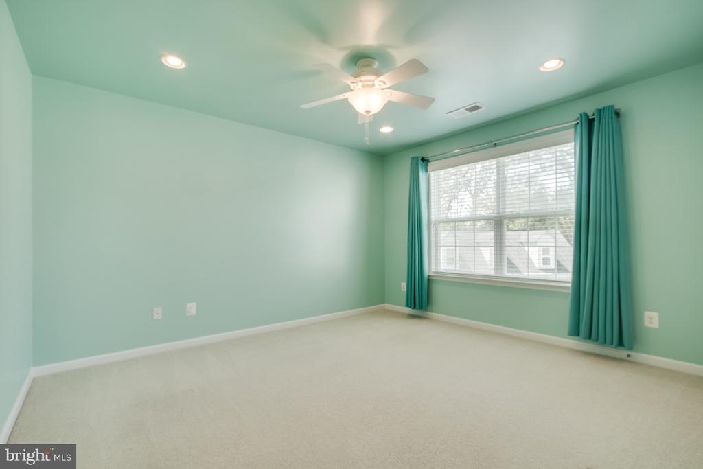 21956 PANMURE COURT