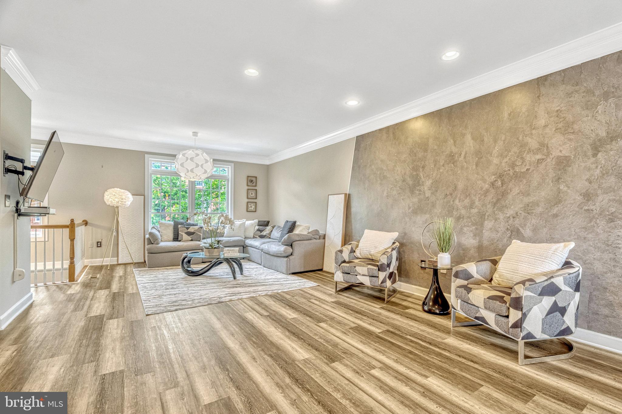 25529 Oak Medley Ter