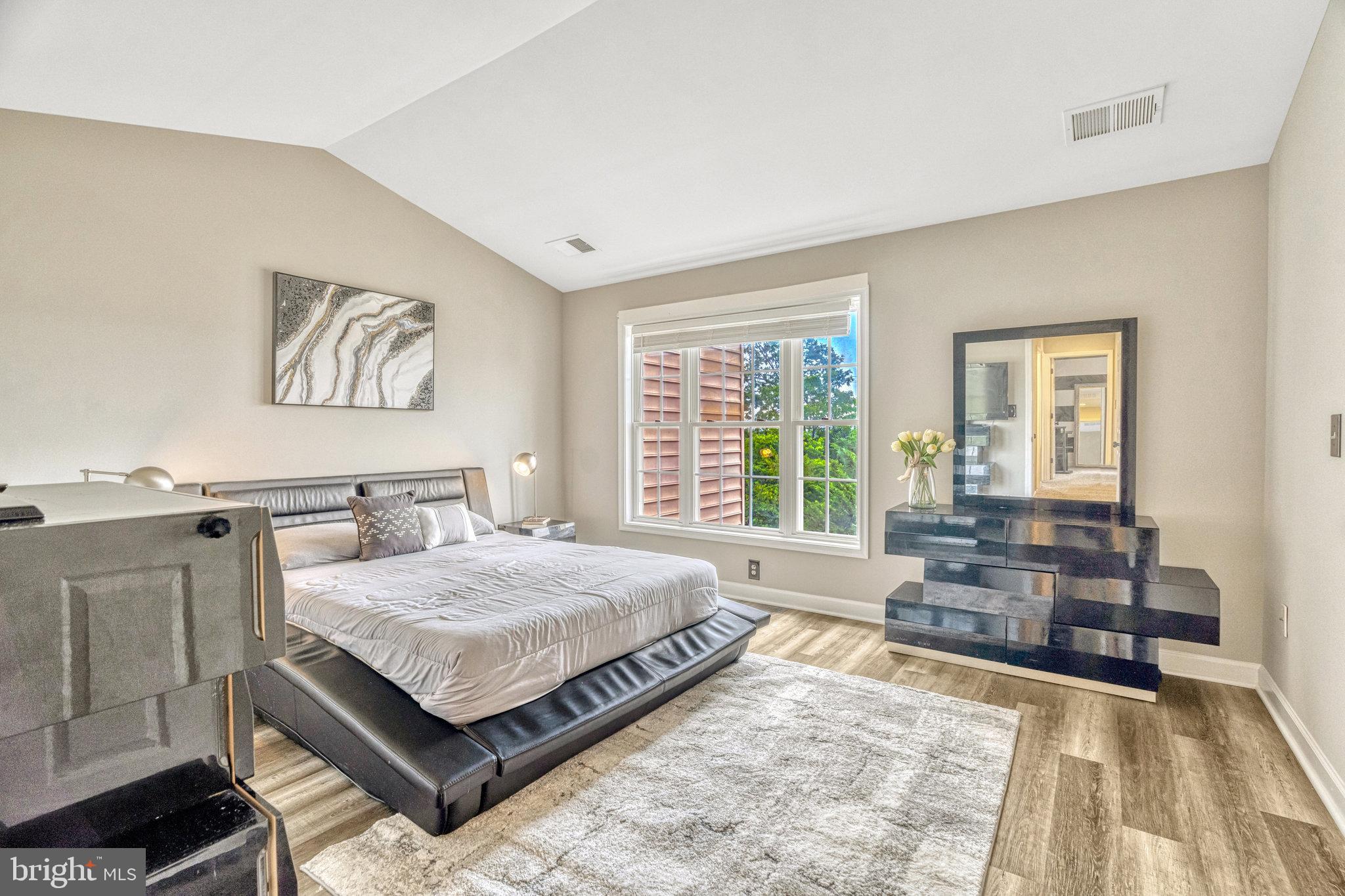 25529 Oak Medley Ter
