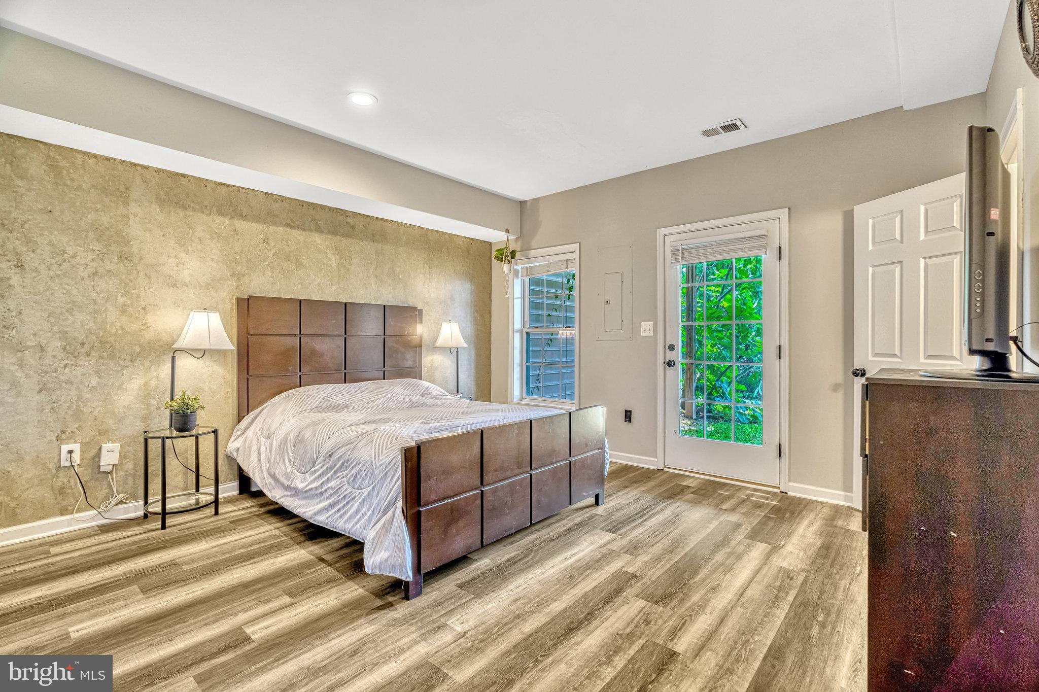 25529 Oak Medley Ter