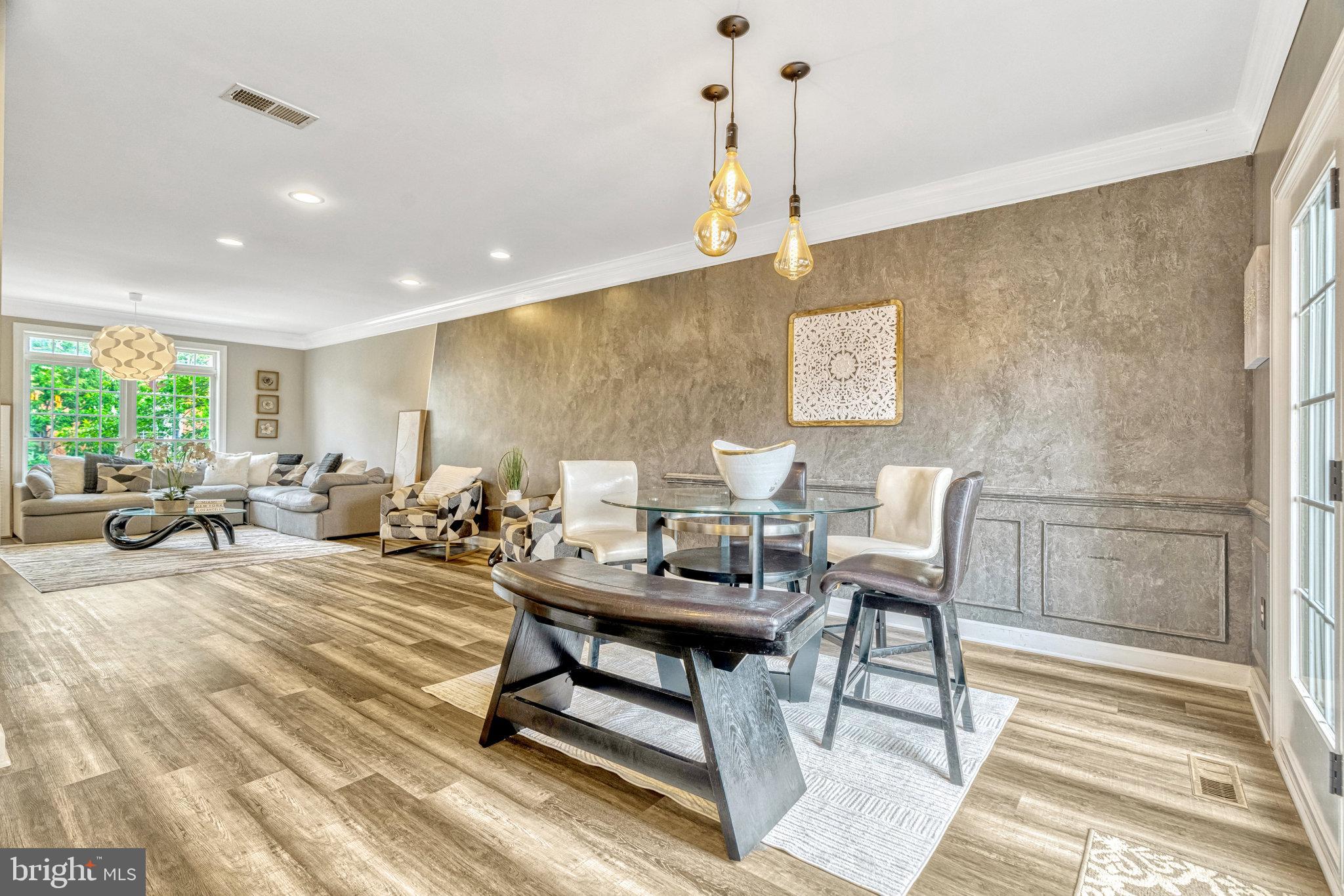 25529 Oak Medley Ter