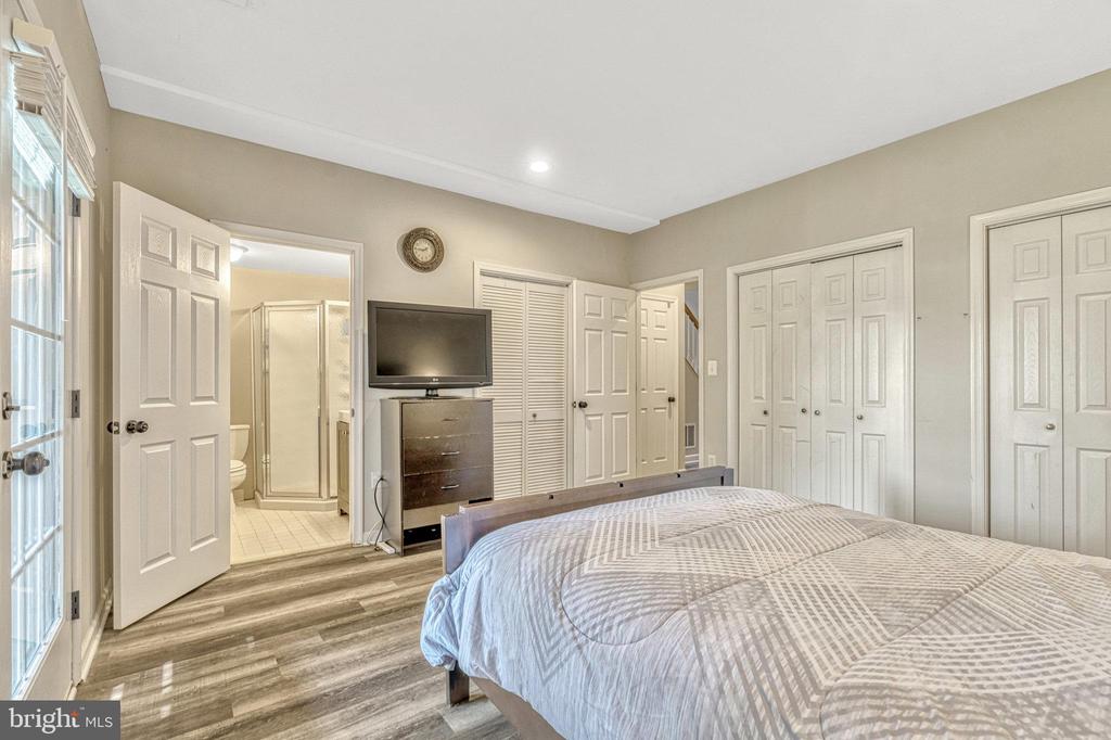 25529 Oak Medley Ter