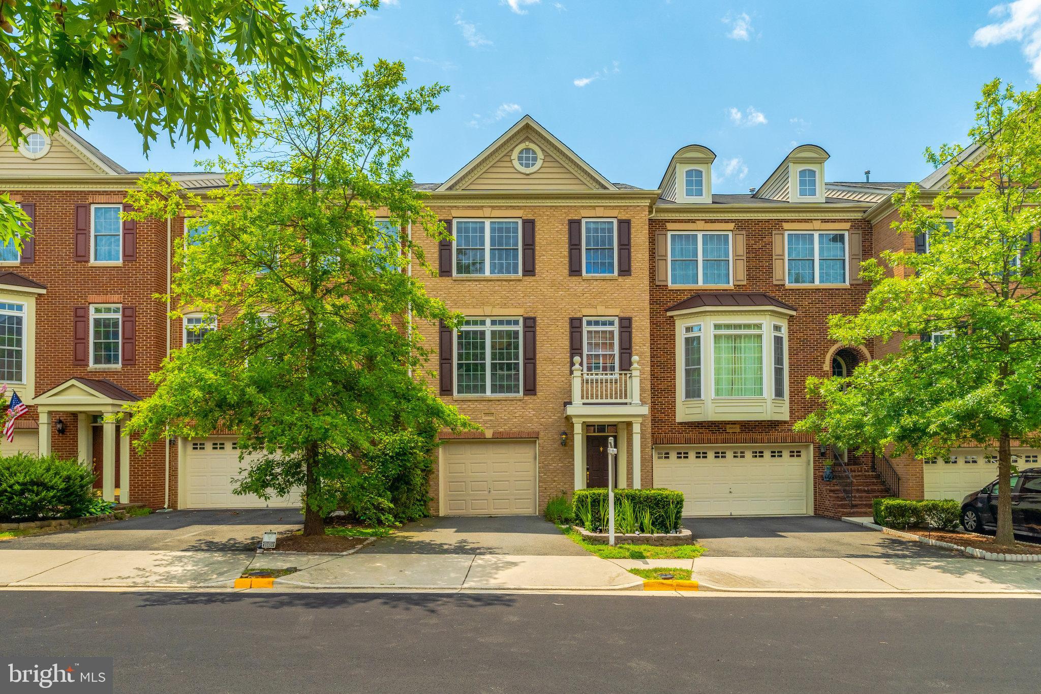 25529 Oak Medley Ter