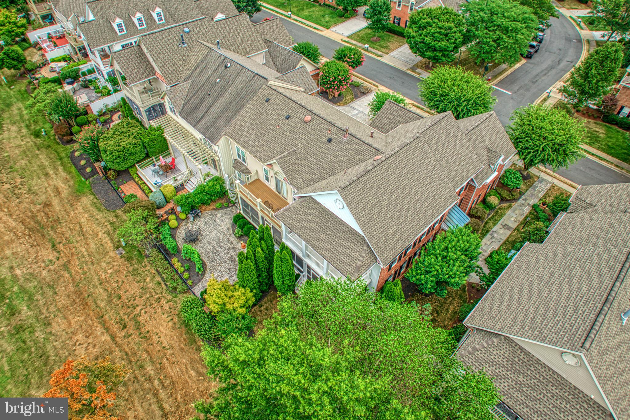 18424 Lanier Island Sq