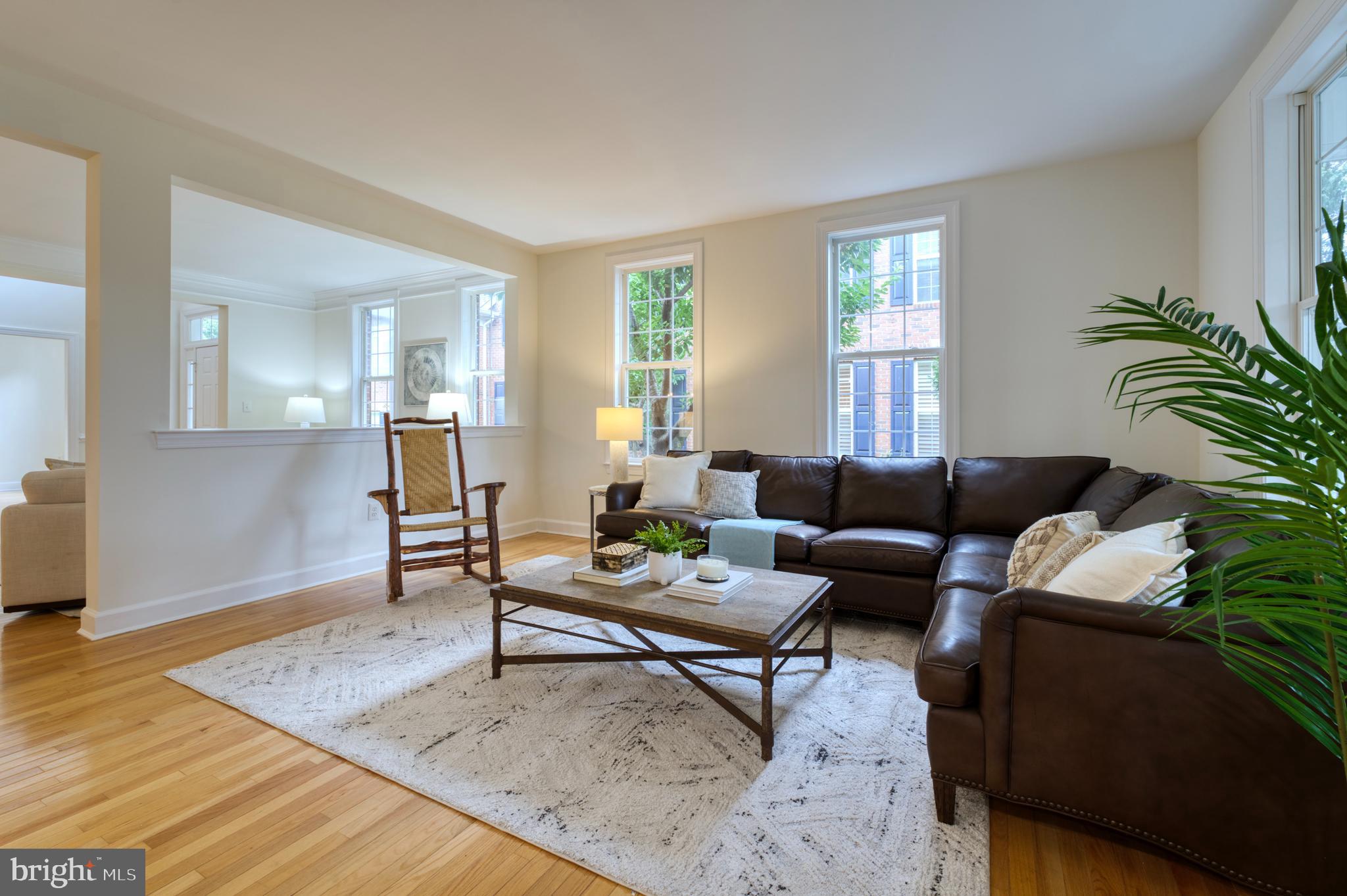 18424 Lanier Island Sq