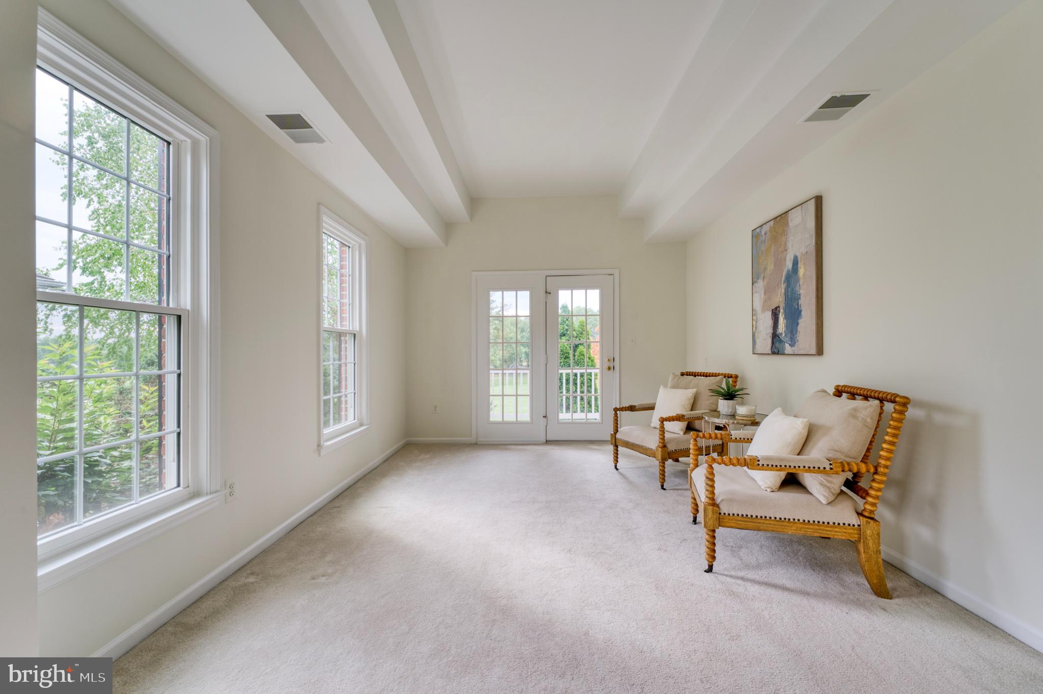 18424 Lanier Island Sq