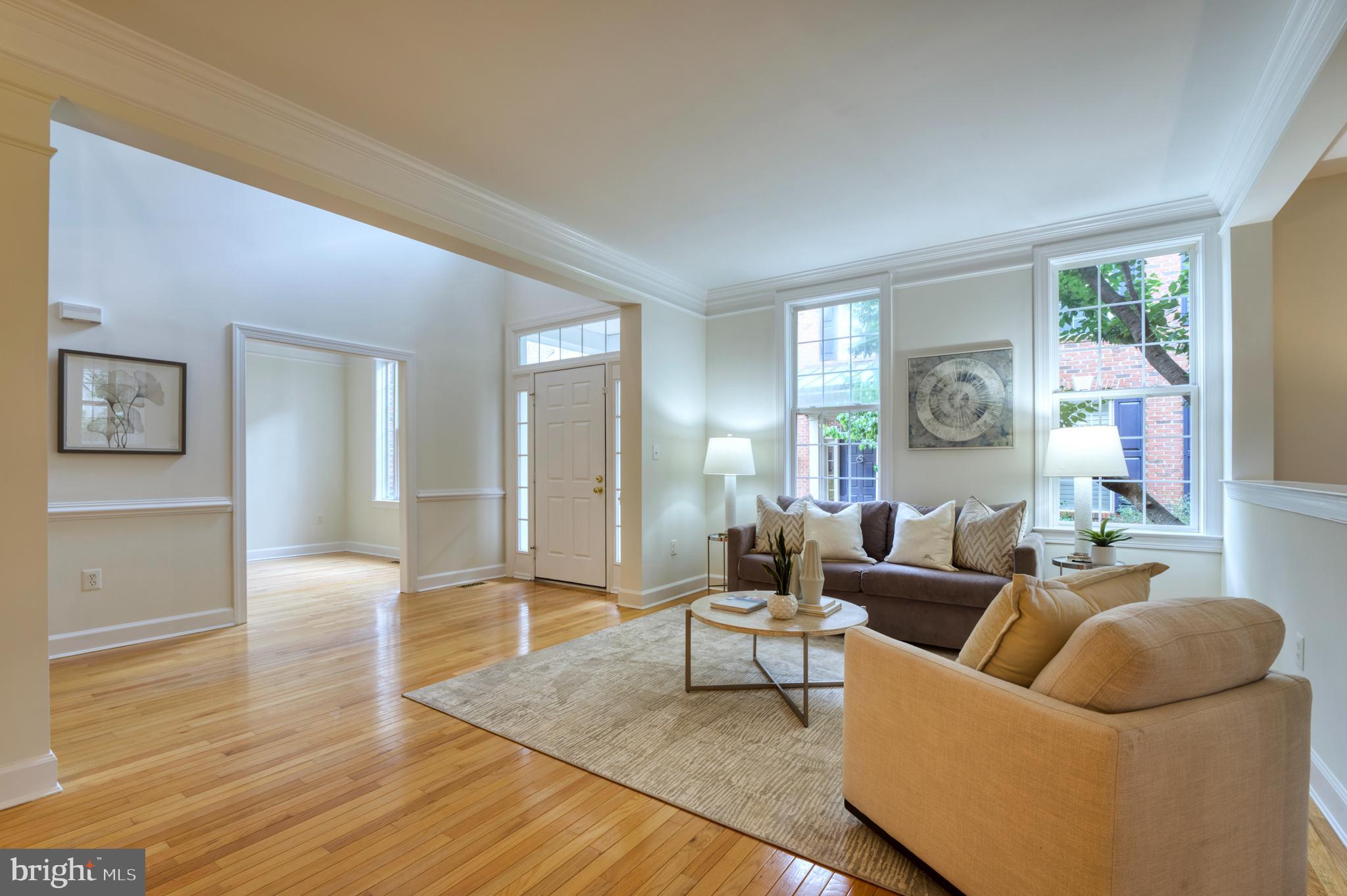 18424 Lanier Island Sq