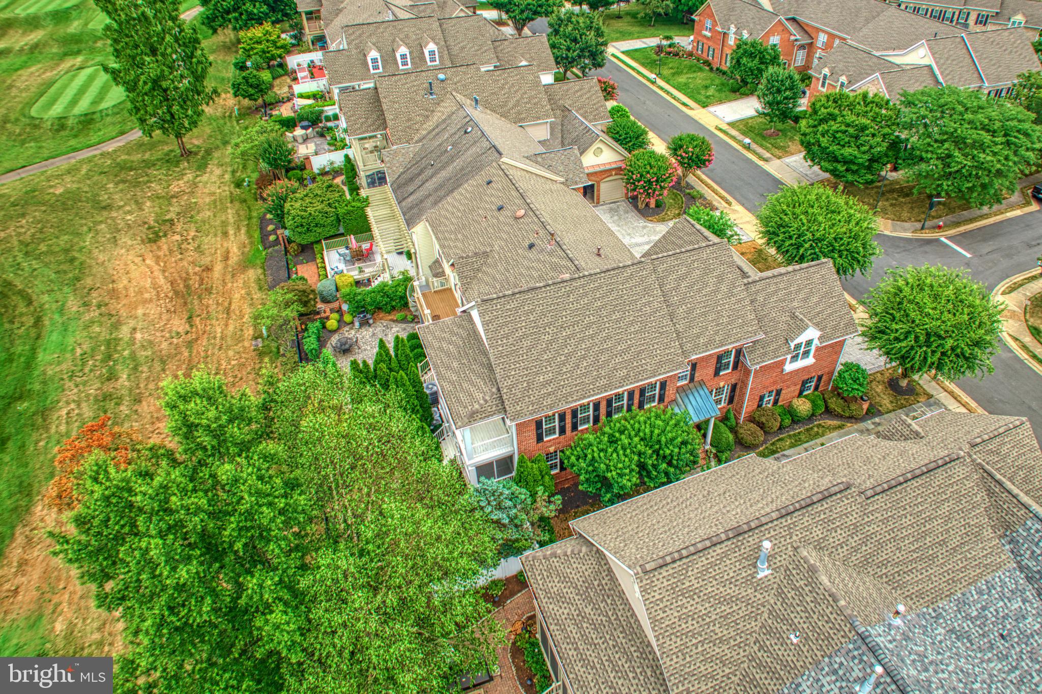 18424 Lanier Island Sq