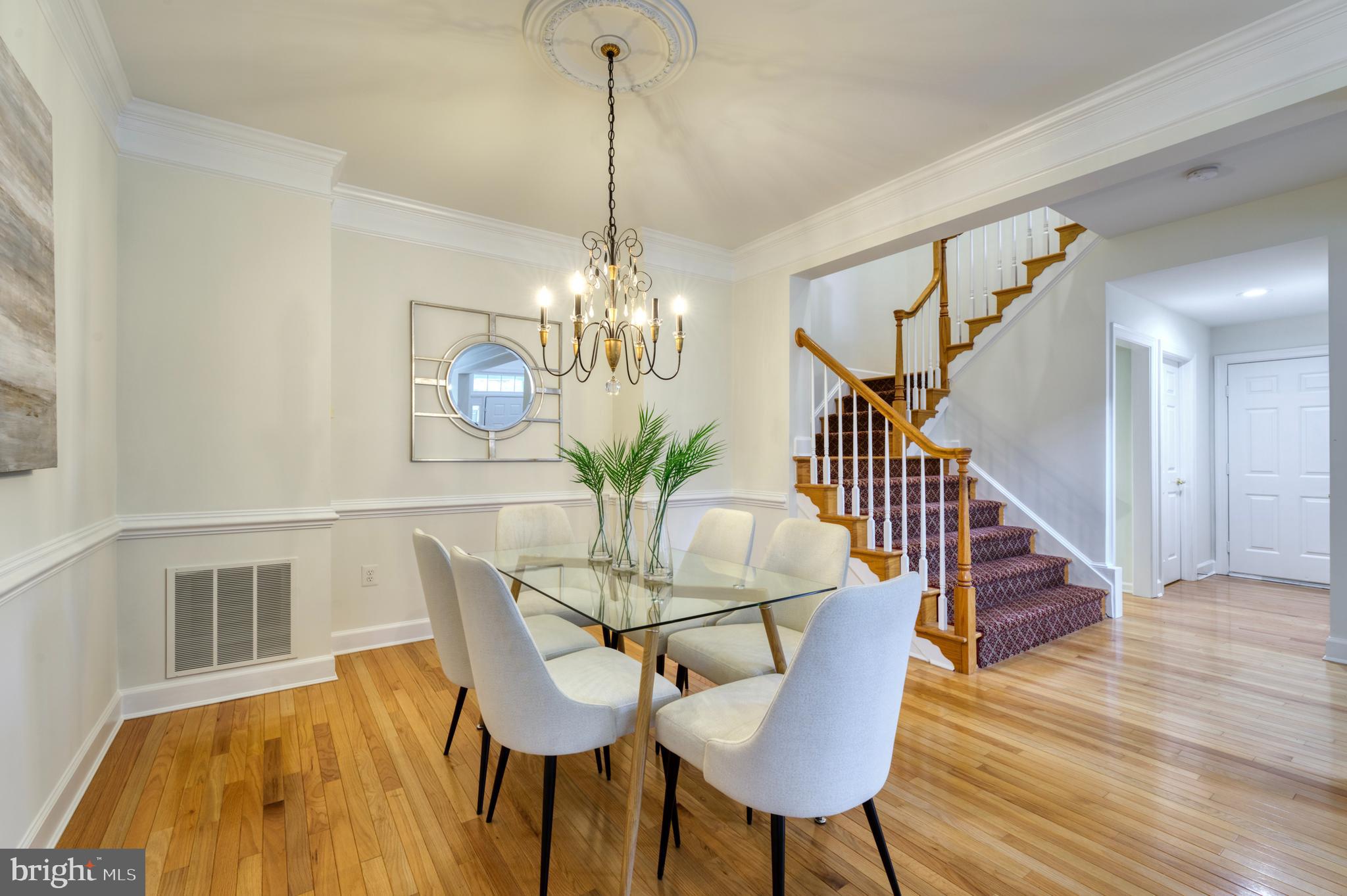 18424 Lanier Island Sq