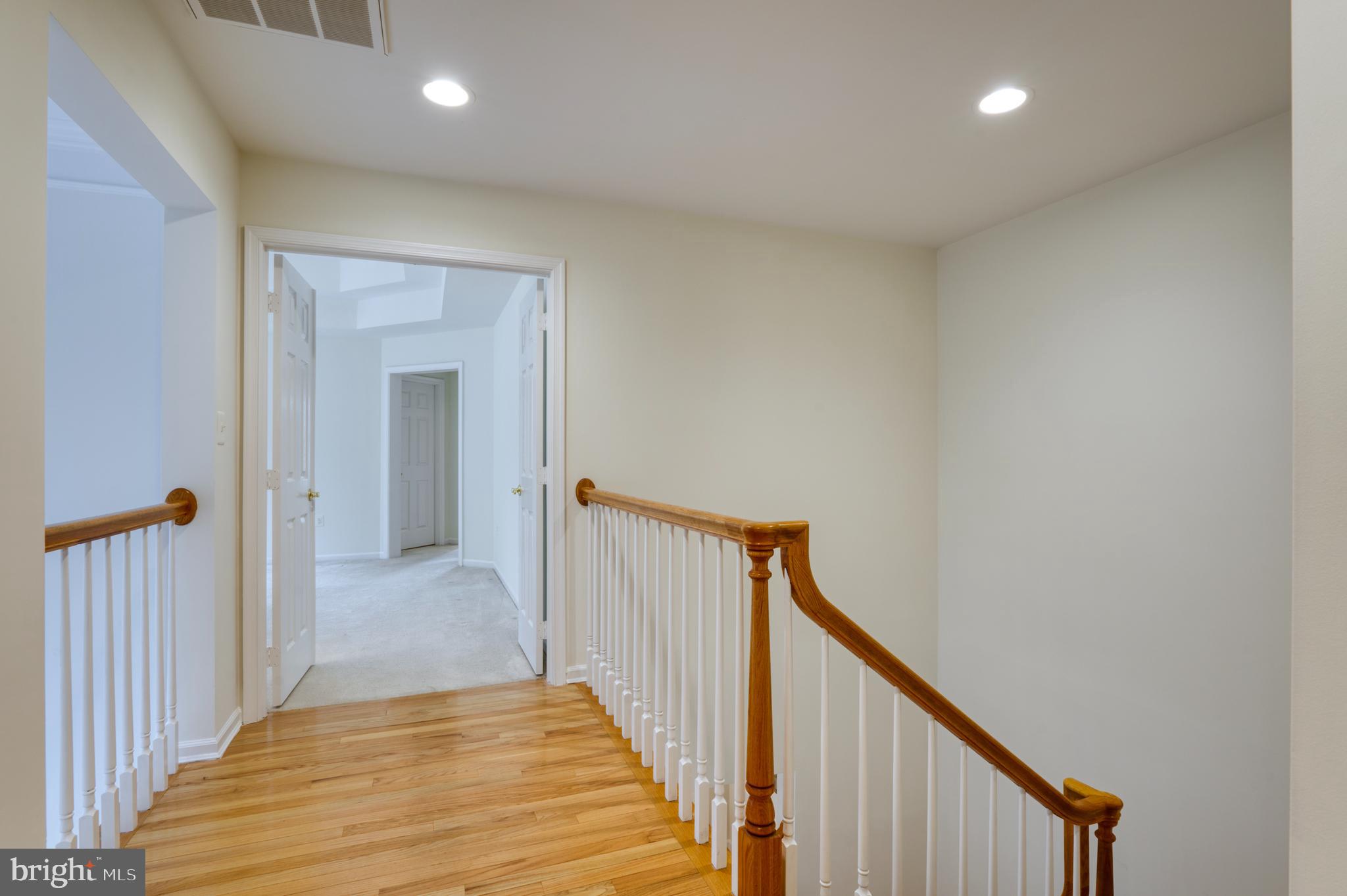 18424 Lanier Island Sq