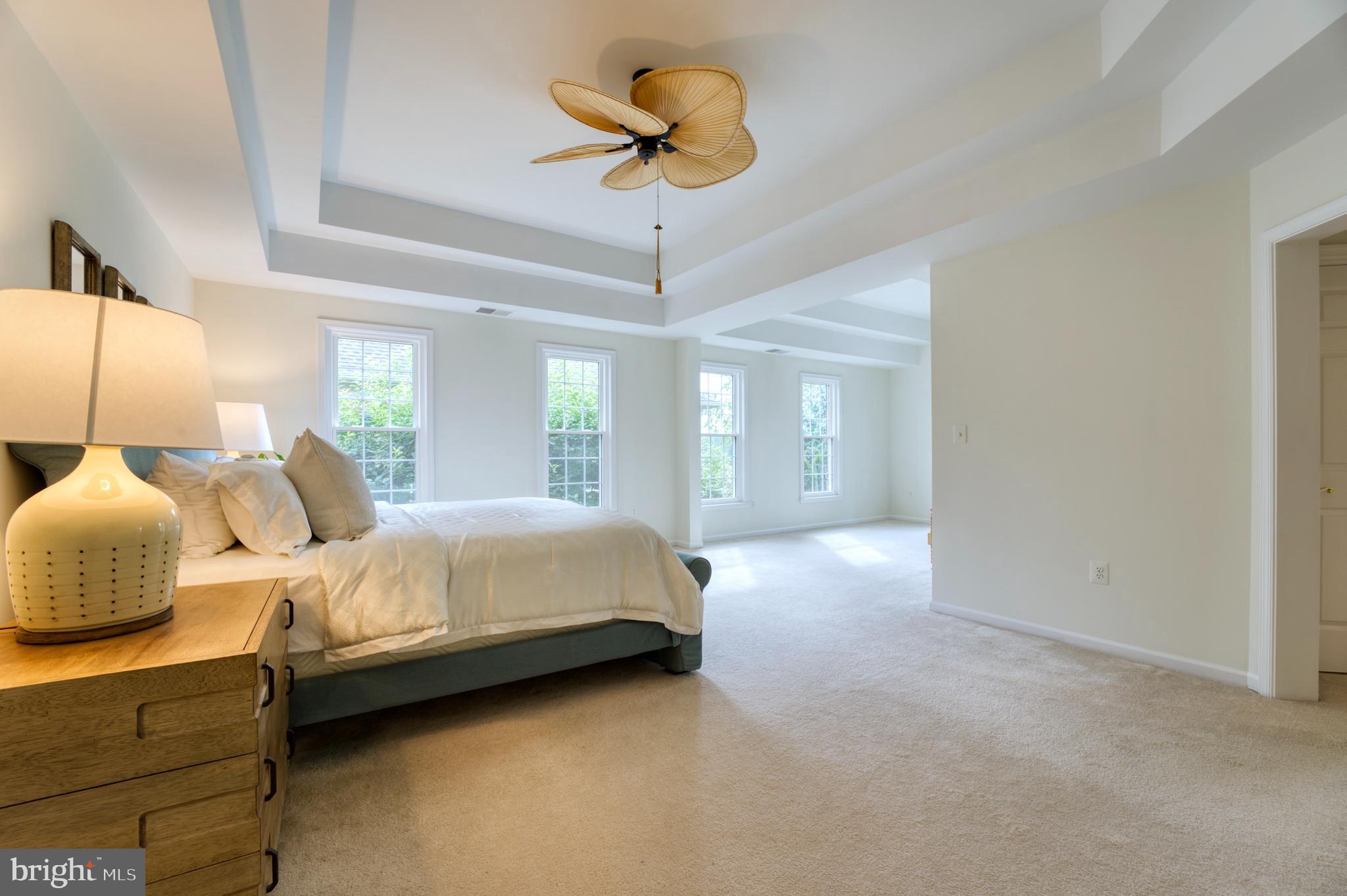 18424 Lanier Island Sq