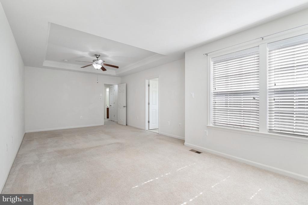 42219 DEAN CHAPEL SQUARE