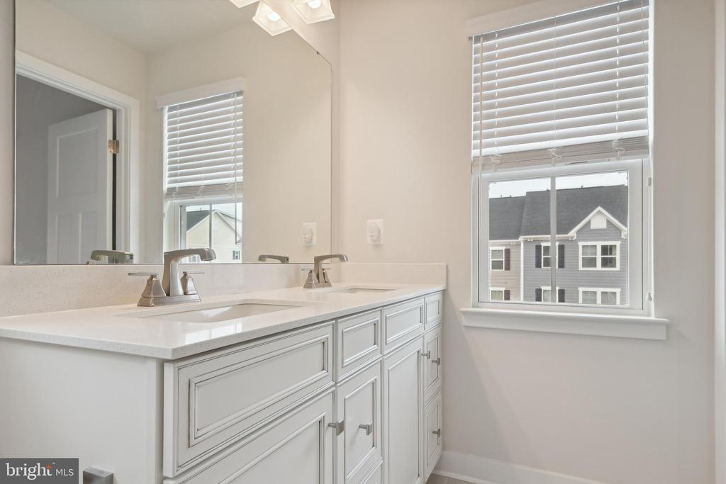 46347 Mount Kellogg Ter