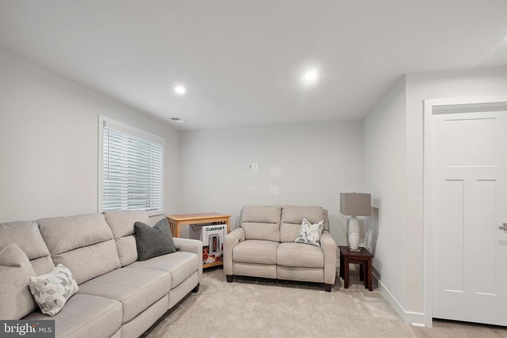 46347 Mount Kellogg Ter