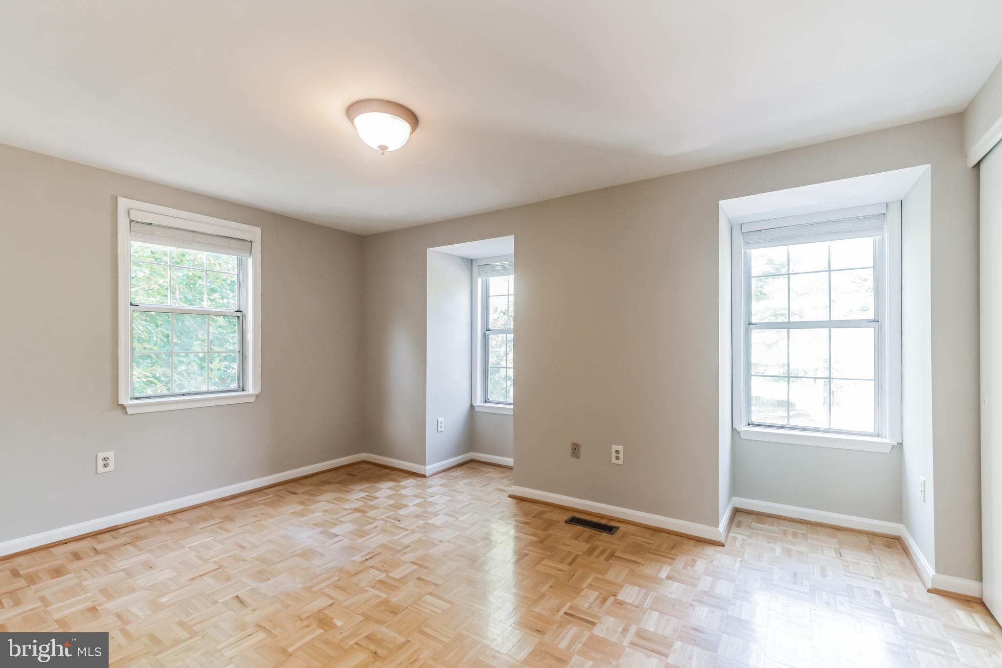 11 Palmer Ct