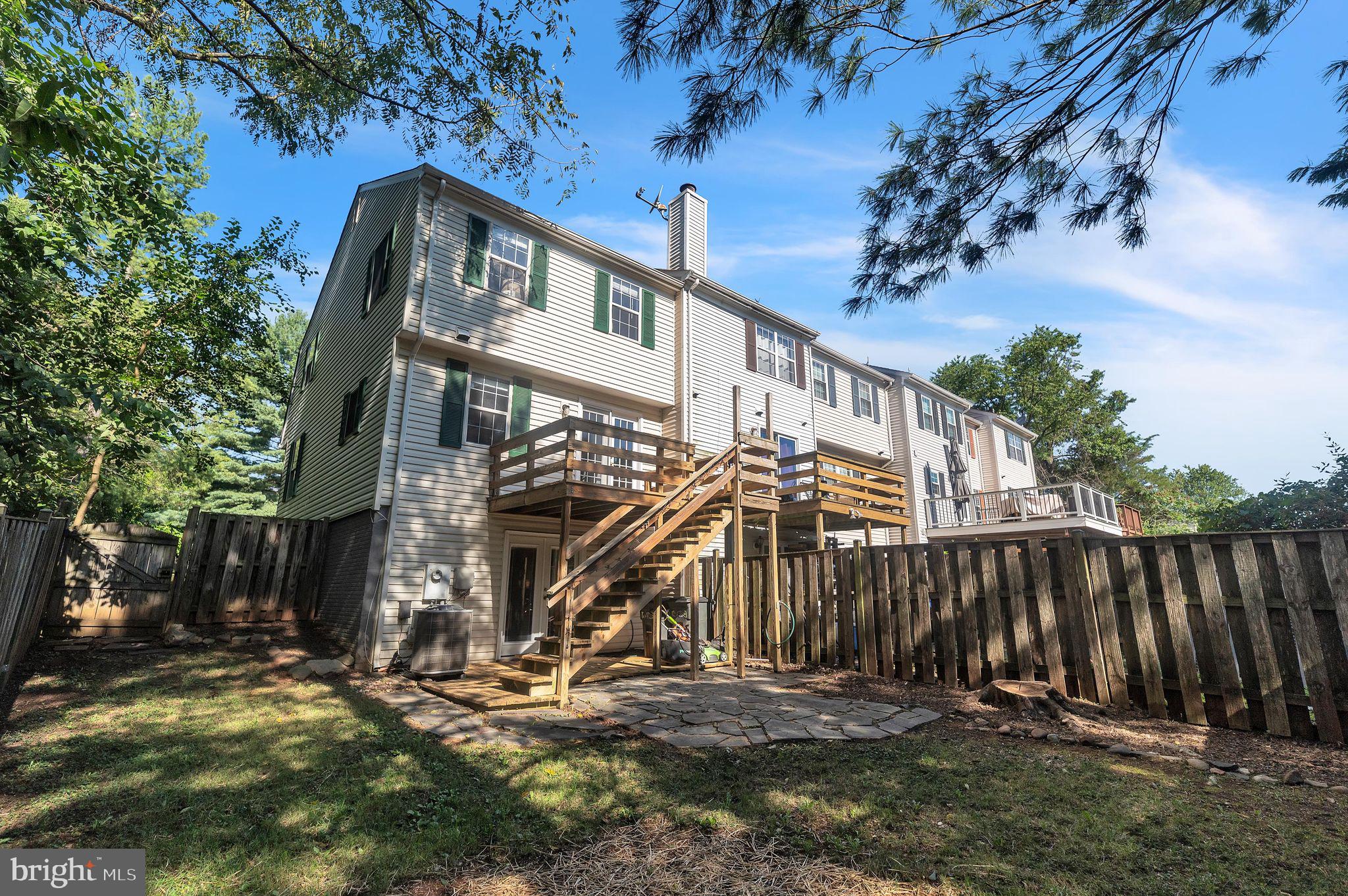 11 Palmer Ct