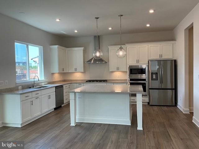 43200 Greeley Sq