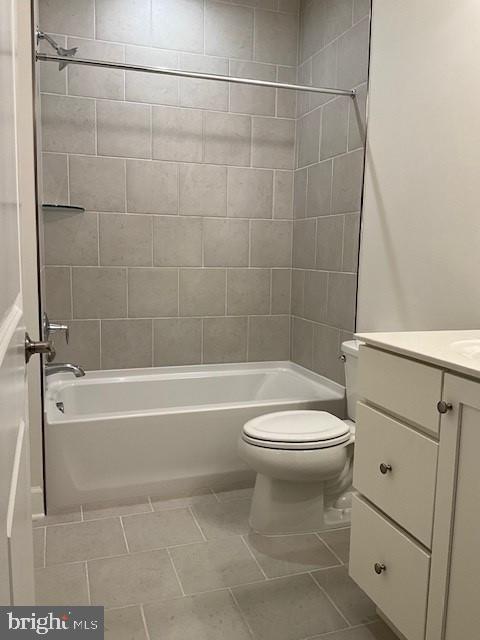 43200 Greeley Sq