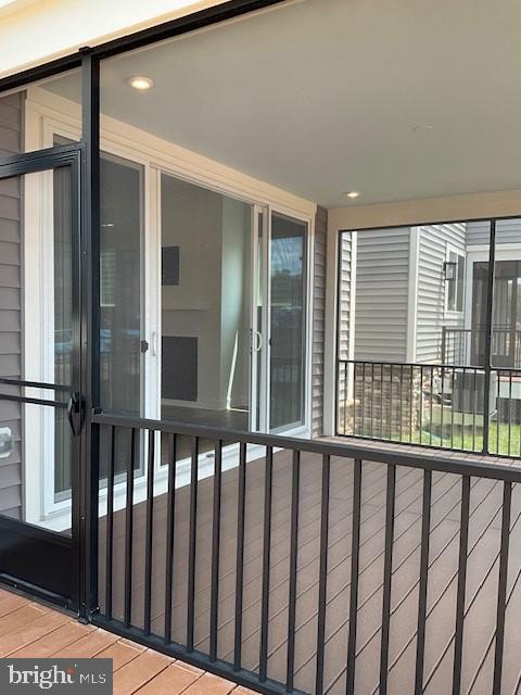 43200 Greeley Sq
