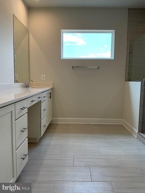 43200 Greeley Sq