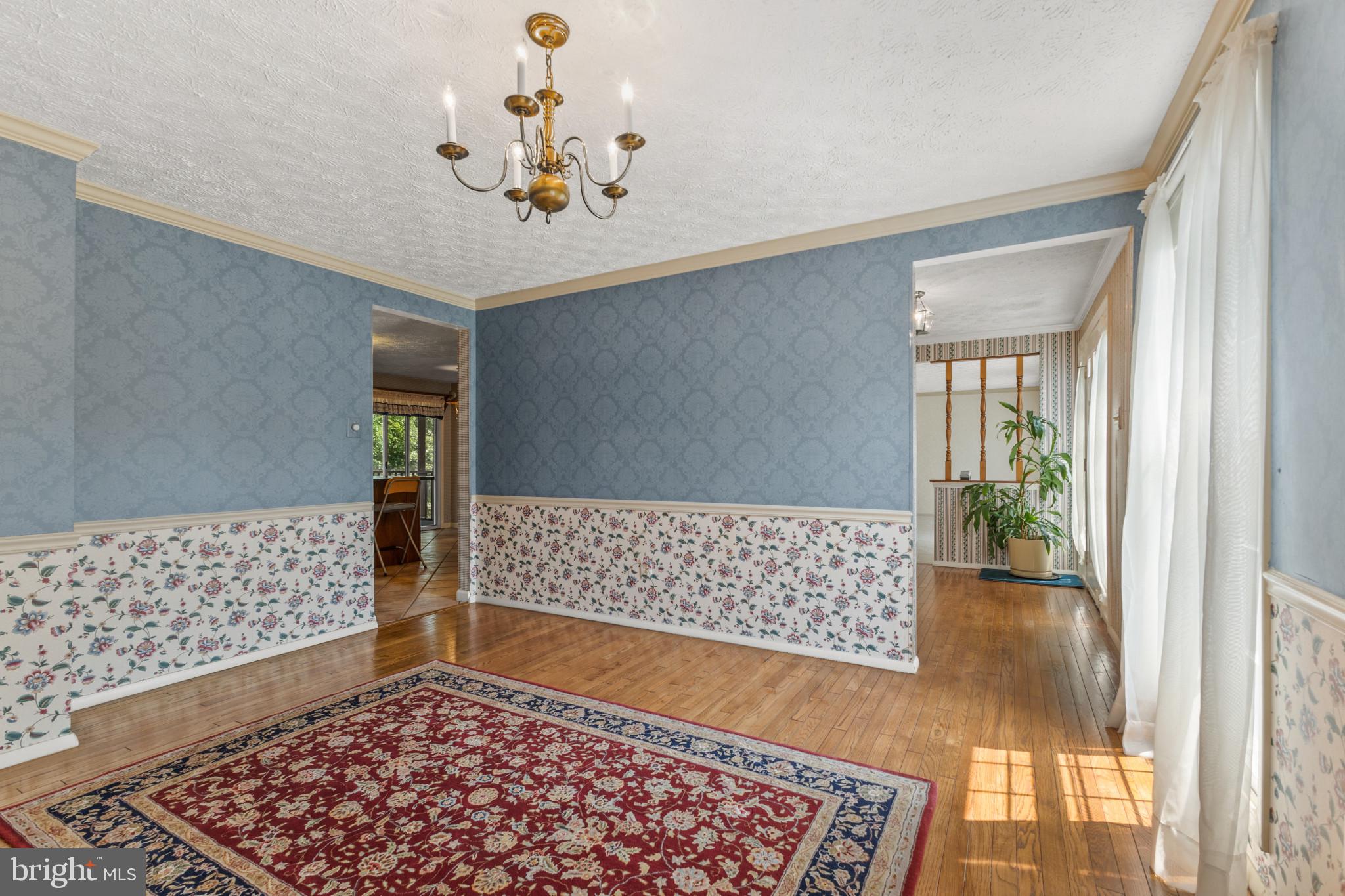 606 Jason Ct