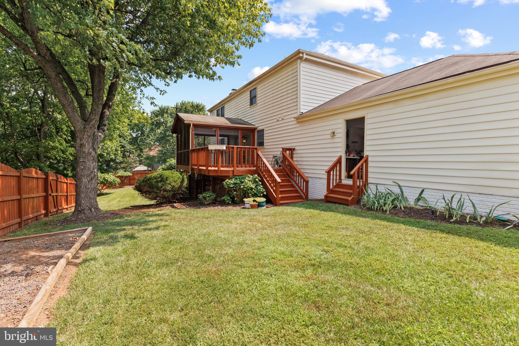 606 Jason Ct