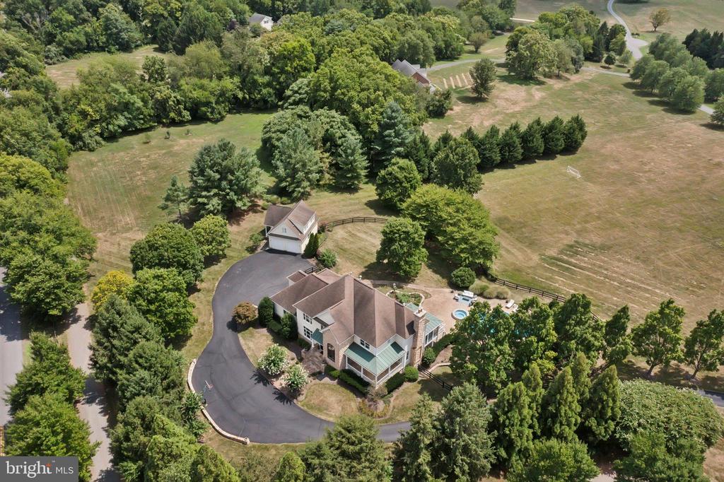 16820 TWIN MAPLE LANE