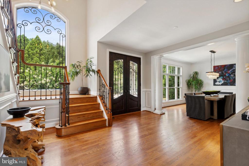 16820 TWIN MAPLE LANE