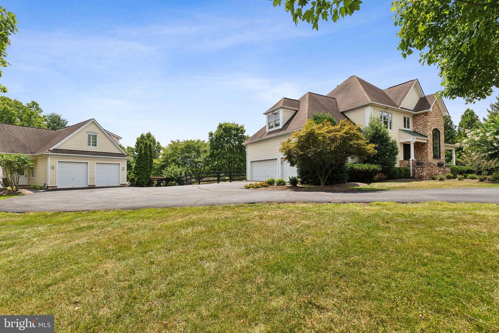 16820 TWIN MAPLE LANE