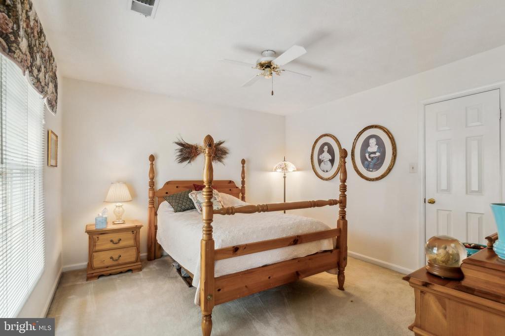 27 Rutherford Cir