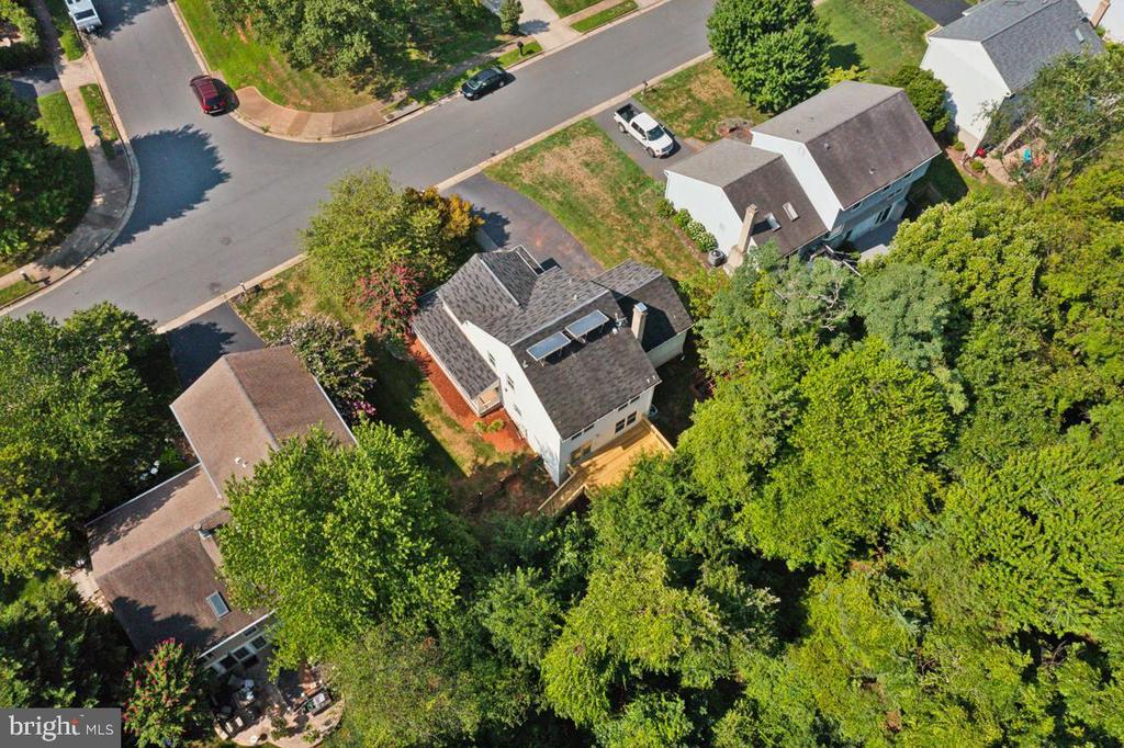 210 MARKWOOD DRIVE