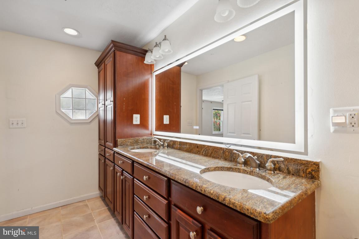 210 Markwood Dr