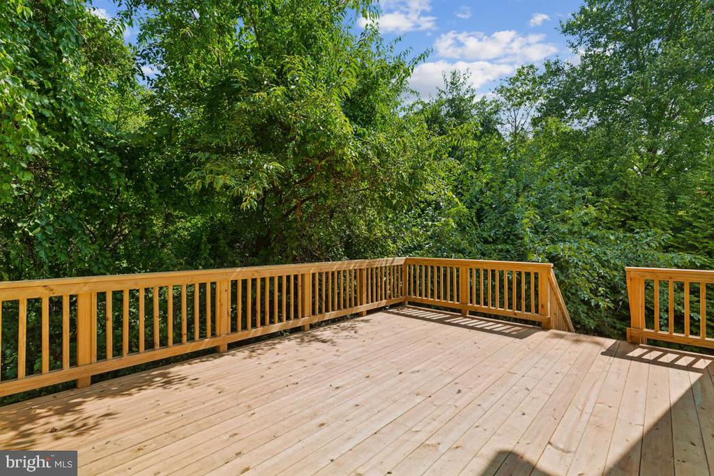 210 MARKWOOD DRIVE