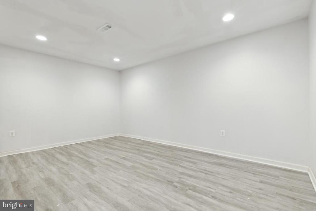 210 MARKWOOD DRIVE