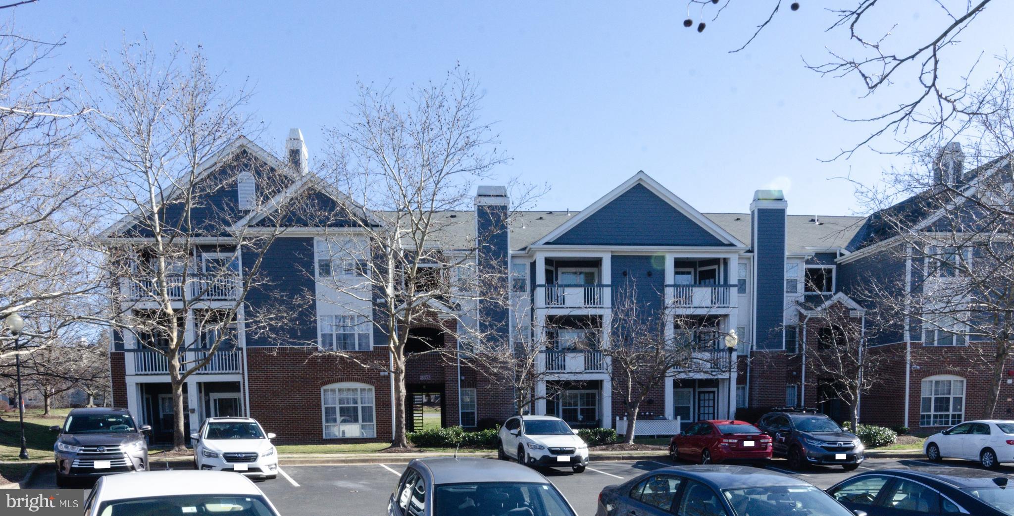 20273 Beechwood Ter #101