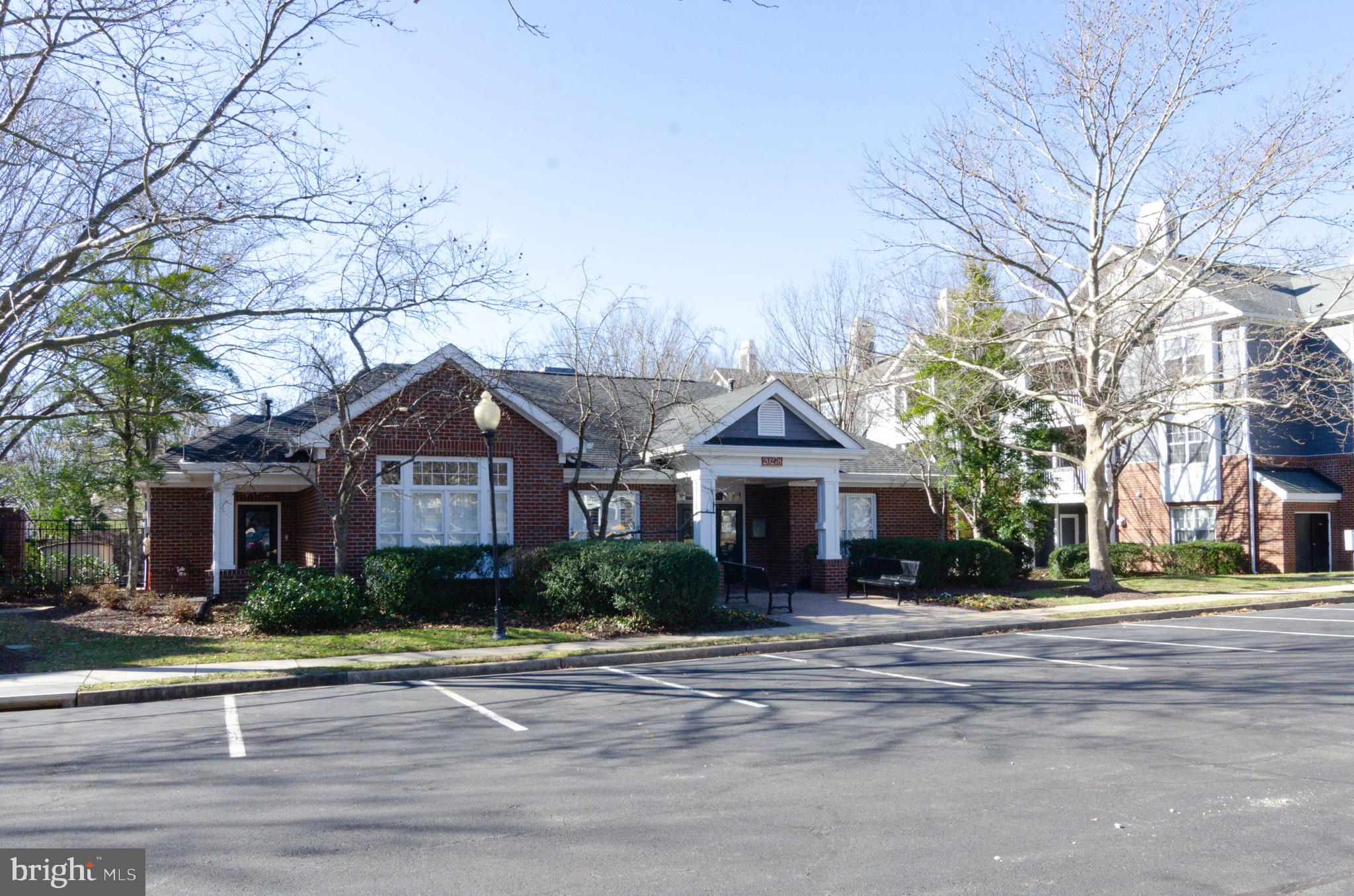 20273 Beechwood Ter #101