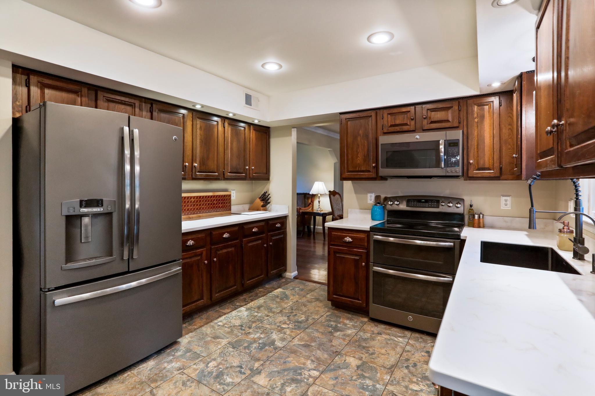 34 Pomegranate Ct