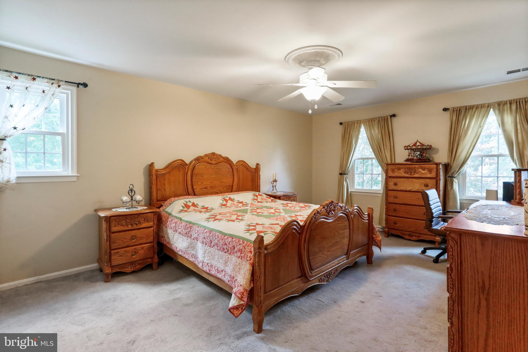 34 Pomegranate Ct