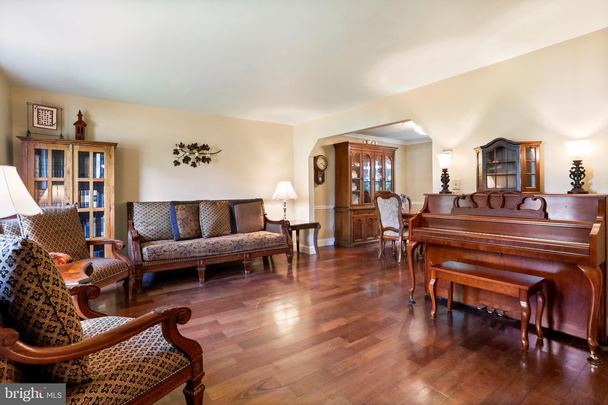 34 Pomegranate Ct