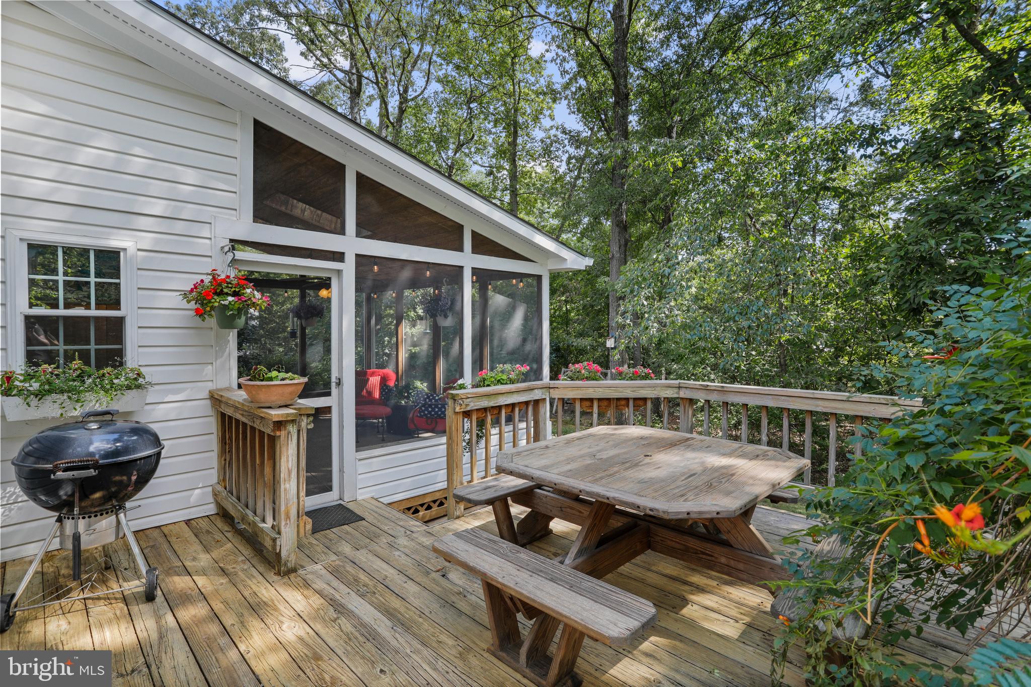34 Pomegranate Ct