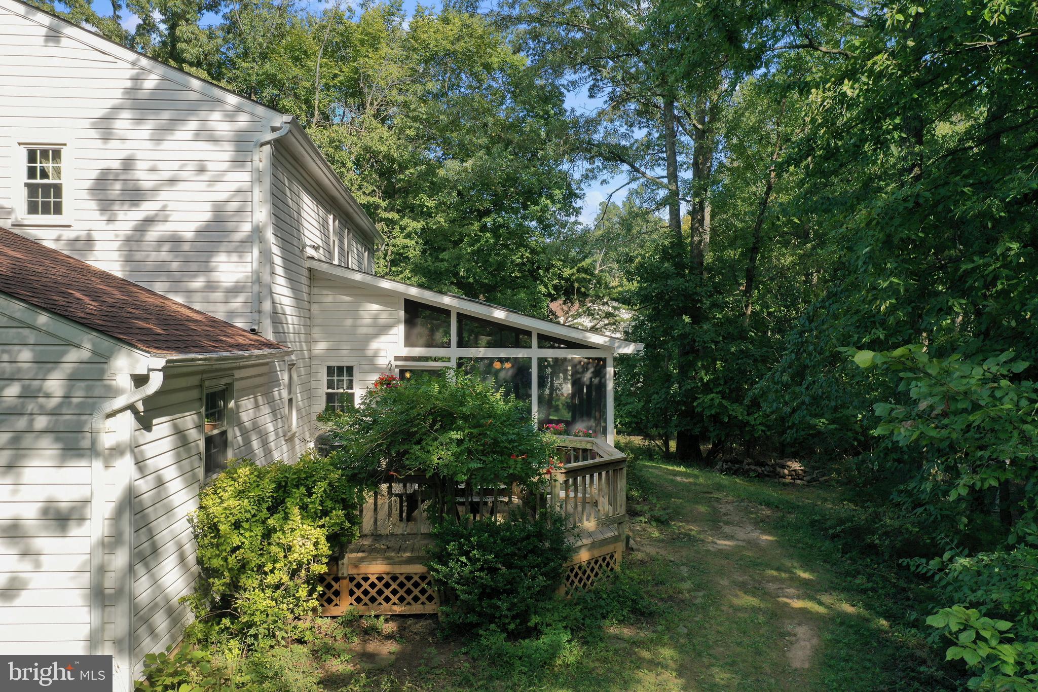 34 Pomegranate Ct