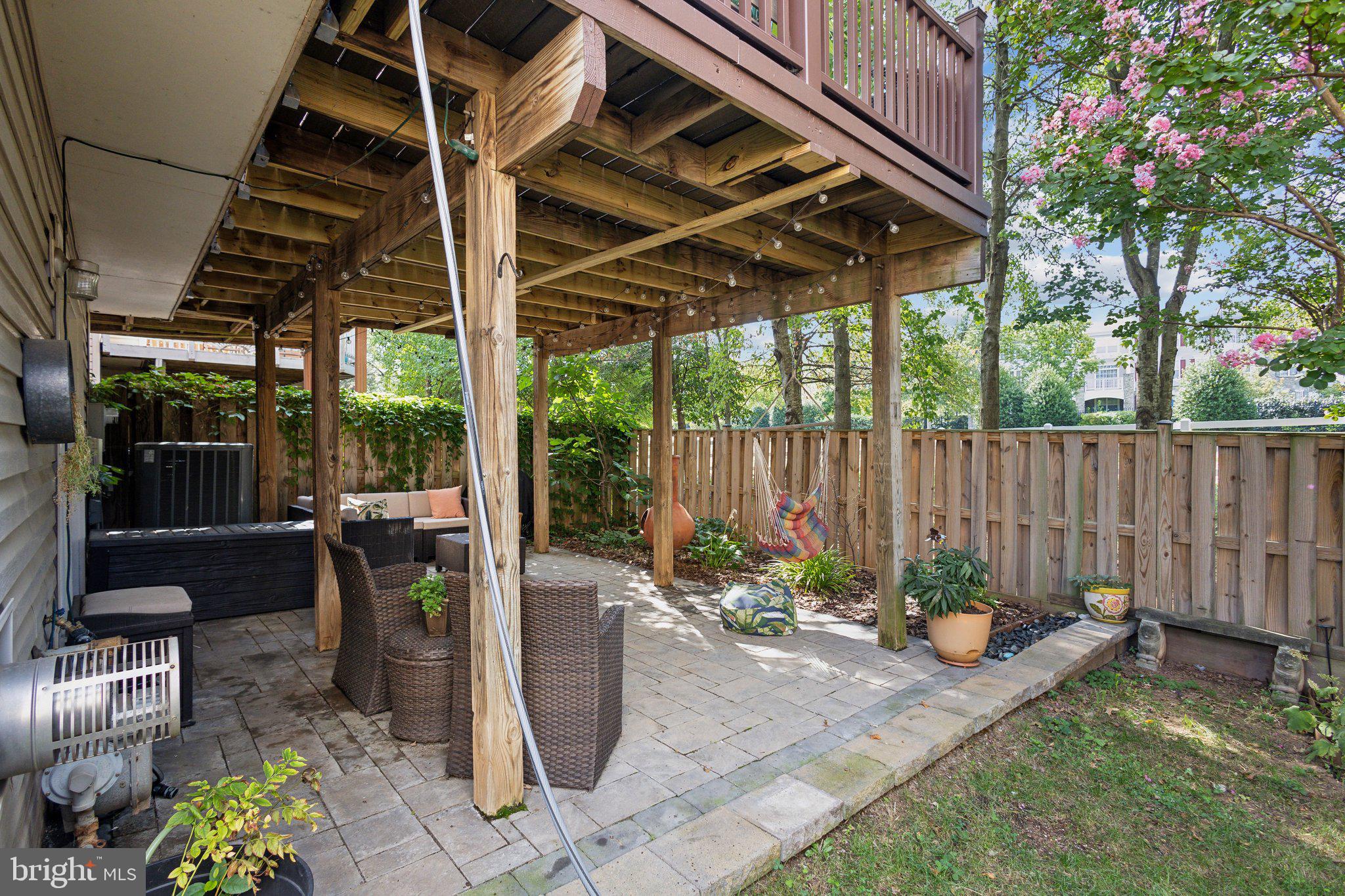 21720 Kings Crossing Ter