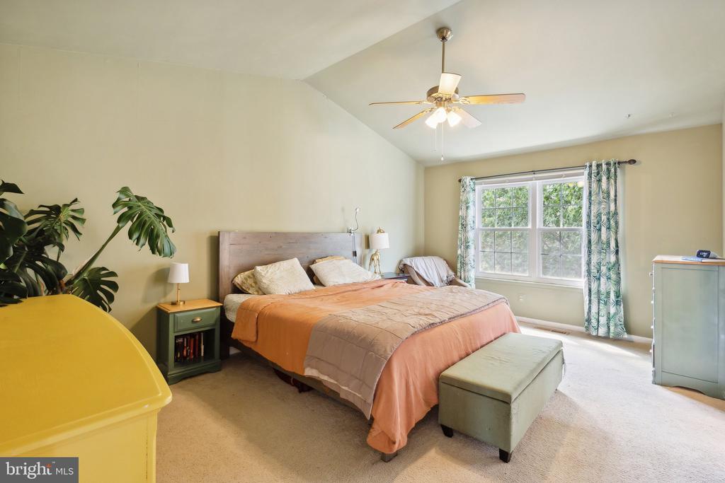 21720 Kings Crossing Ter