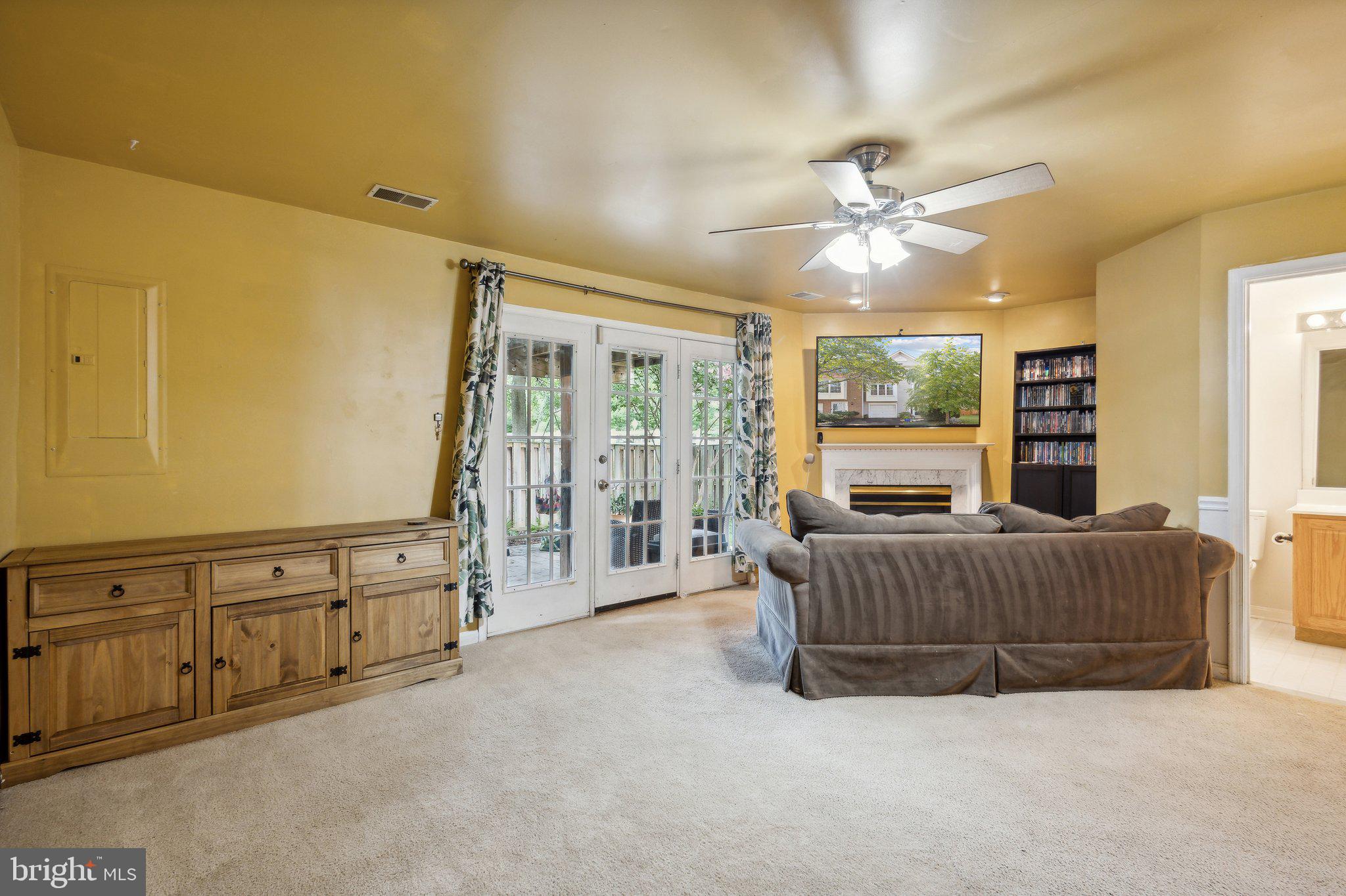 21720 Kings Crossing Ter