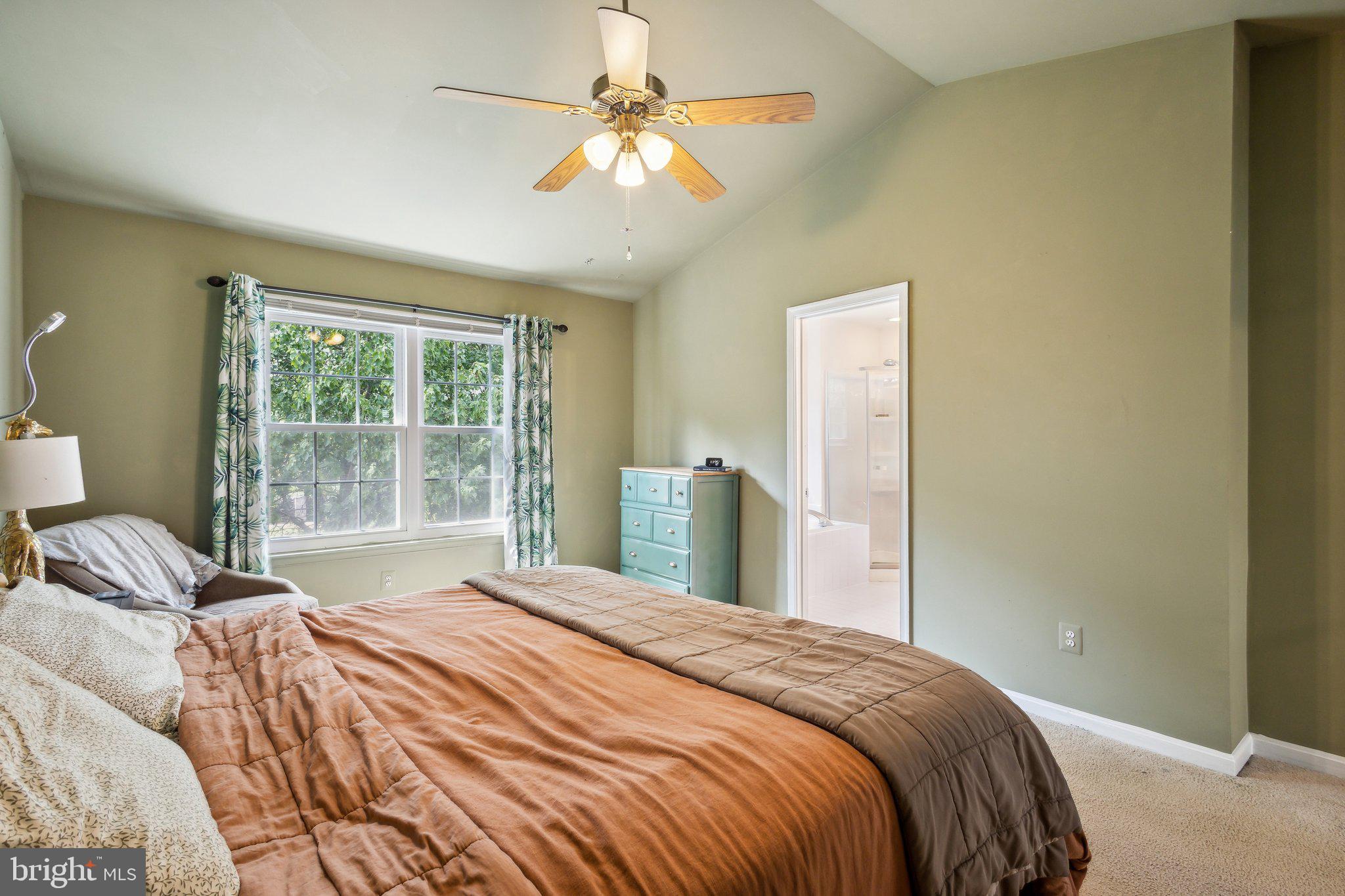21720 Kings Crossing Ter