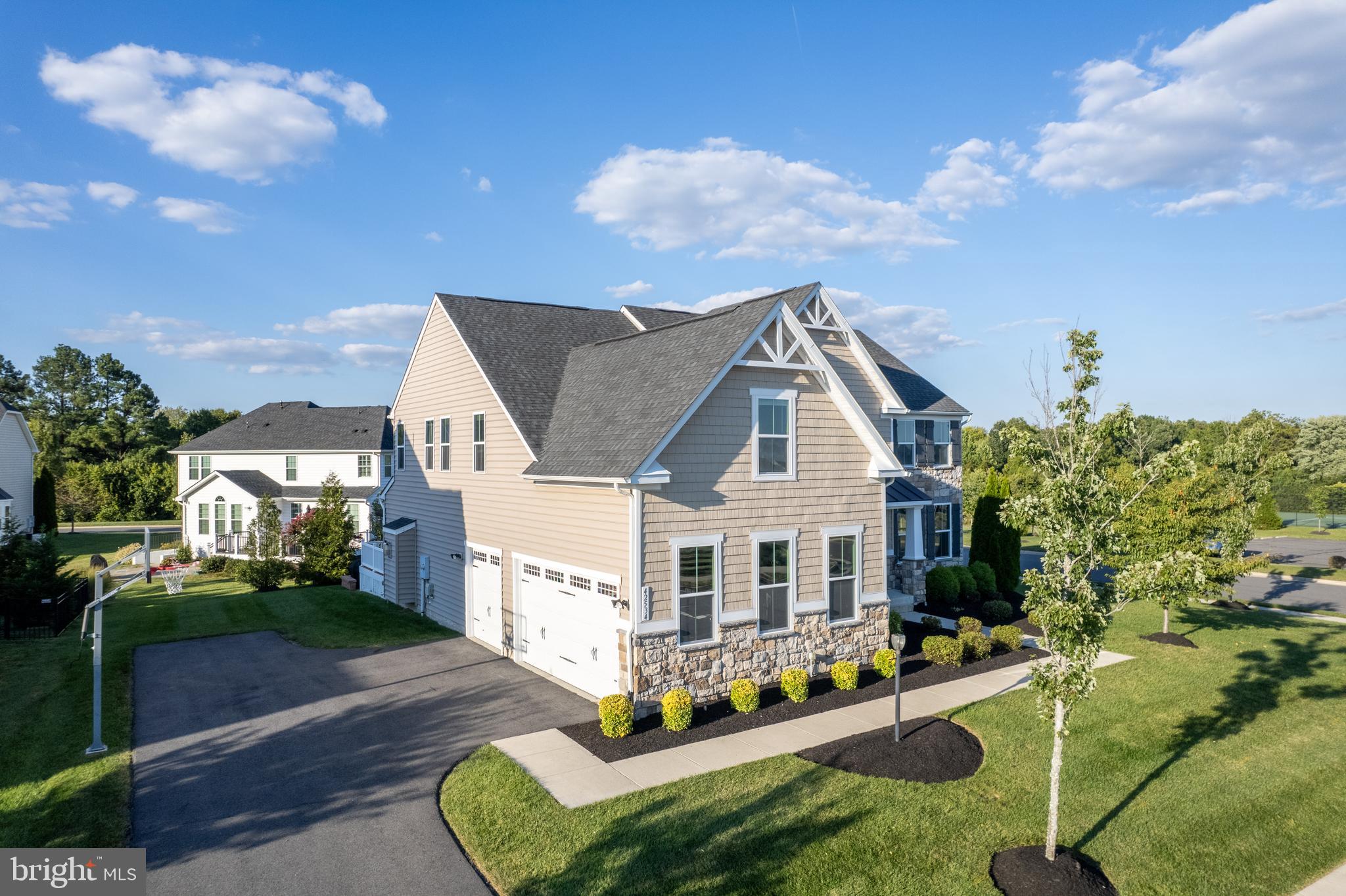 42534 Harvest Horn Way