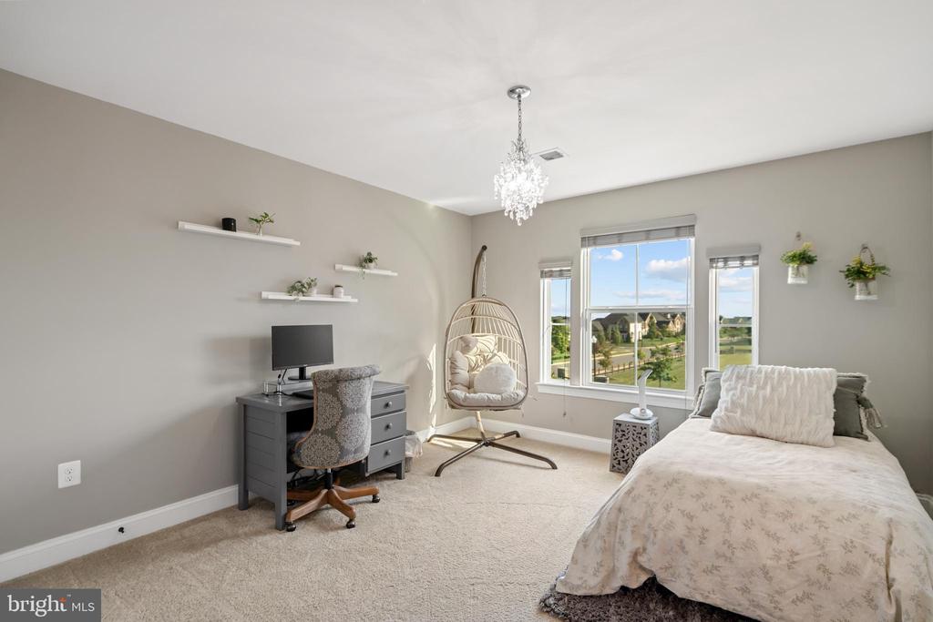 42534 Harvest Horn Way